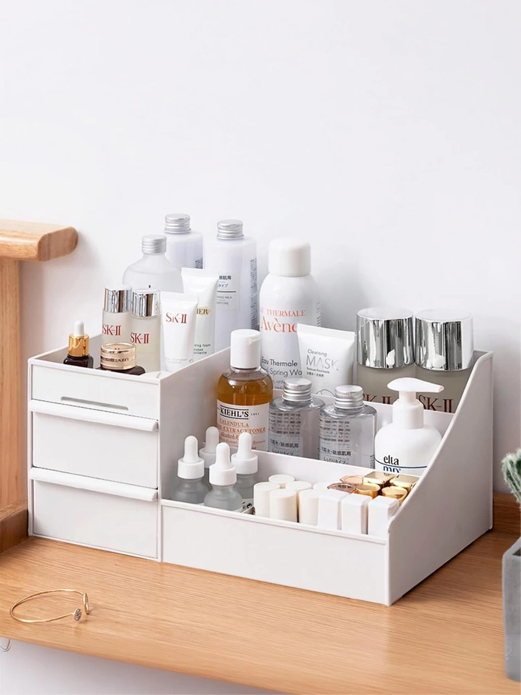 Cosmetic & Make-up Organizers (White, Plastic)